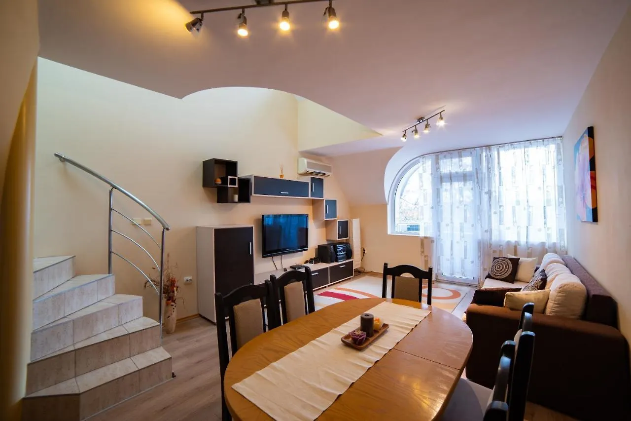 Maisonette Picadilly Warna