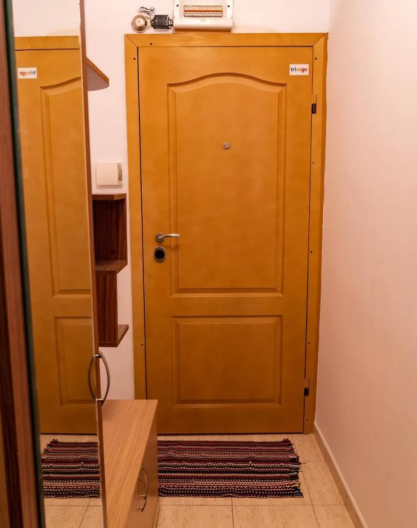 Maisonette Picadilly Warna Apartment