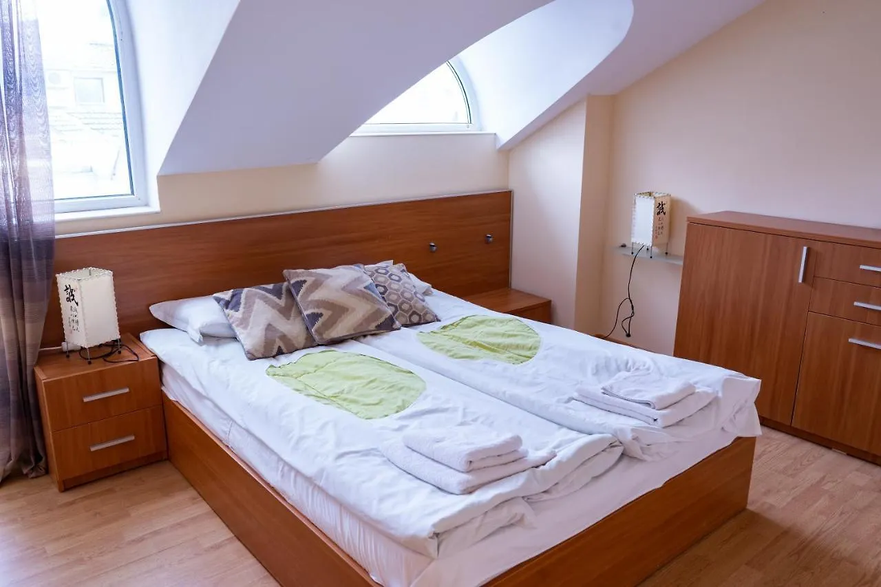 Apartment Maisonette Picadilly Warna