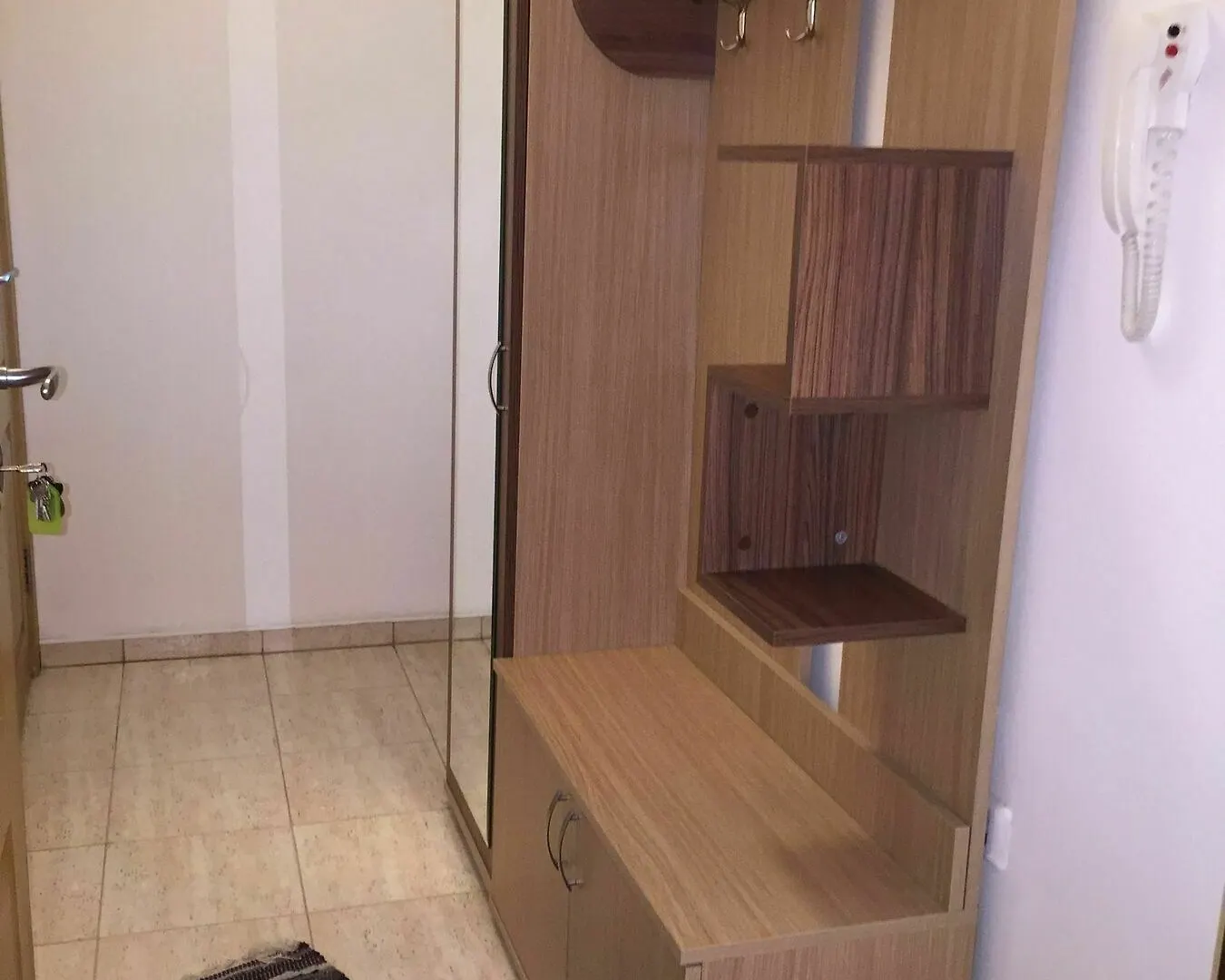 Maisonette Picadilly Warna 0*,